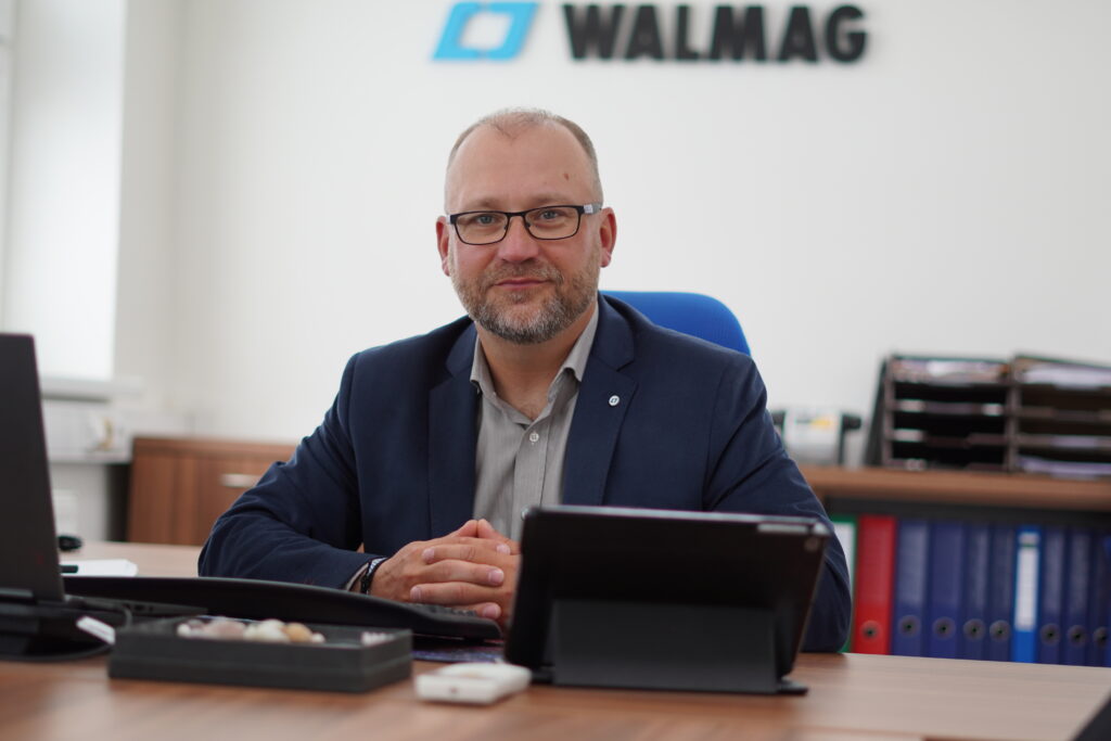 MÉDIA: MAGNETY JSOU POJÍTKEM, PRODÁVÁME EFEKTIVITU
